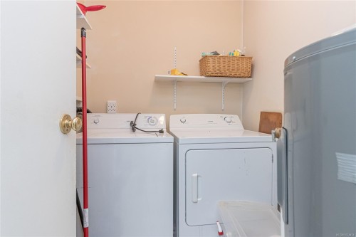 1-1140 Trans Canada Hwy, Ladysmith, BC 