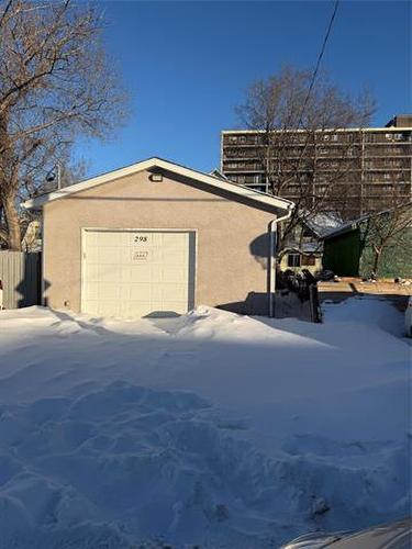 298 Queen St, Winnipeg, MB 