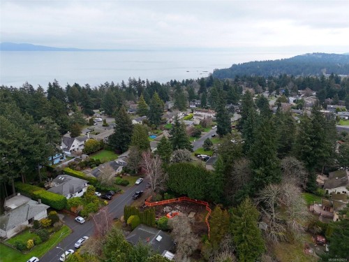 4-2215 Greenlands Rd, Saanich, BC - Outdoor With View