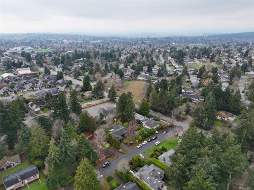 4-2215 Greenlands Rd, Saanich, BC - Outdoor With View