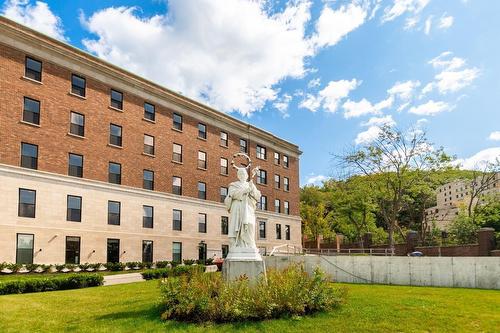 Extérieur - 104-1420 Boul. Mont-Royal, Montréal (Outremont), QC - Outdoor