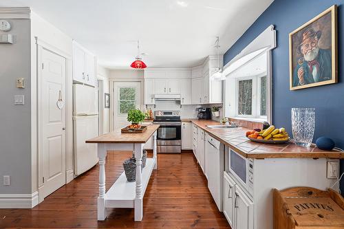Cuisine - 257 Ch. De Bondville, Lac-Brome, QC - Indoor Photo Showing Kitchen