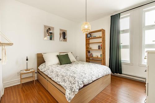 Chambre à coucher principale - D-10236 Rue Lajeunesse, Montréal (Ahuntsic-Cartierville), QC - Indoor Photo Showing Bedroom