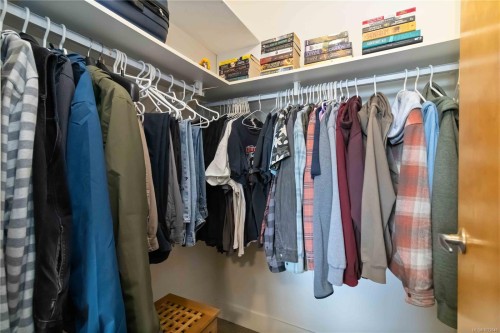 407-2745 Veterans Memorial Pkwy, Langford, BC - Indoor With Storage