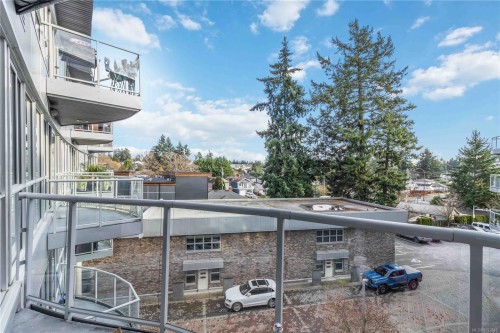 407-2745 Veterans Memorial Pkwy, Langford, BC - Outdoor