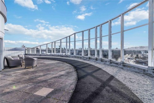 407-2745 Veterans Memorial Pkwy, Langford, BC - 