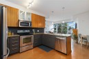 407-2745 Veterans Memorial Pkwy, Langford, BC  - Indoor Photo Showing Kitchen 