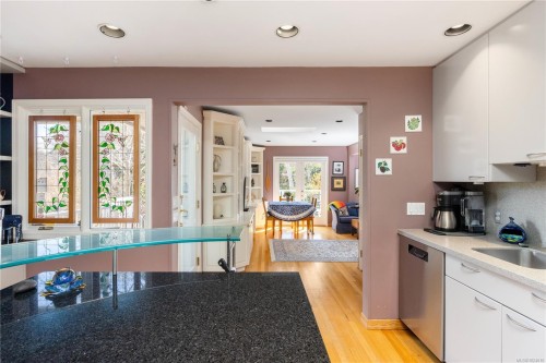 3331 Woodburn Ave, Oak Bay, BC 