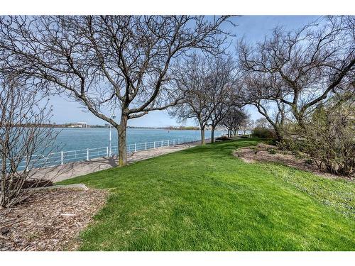 1105-155 Front Street North, Sarnia, ON 