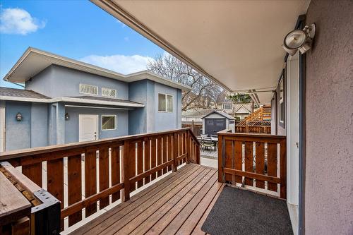 932-930 Lawson Avenue, Kelowna, BC - Outdoor With Exterior