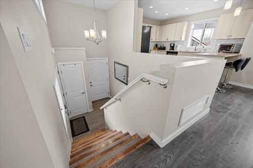 932-930 Lawson Avenue, Kelowna, BC - Indoor