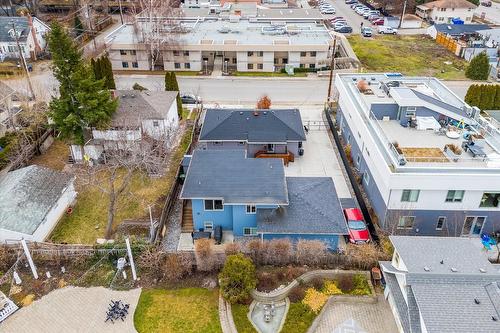 932-930 Lawson Avenue, Kelowna, BC - Outdoor