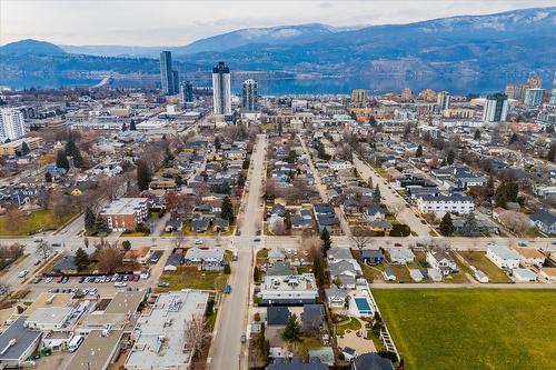 932-930 Lawson Avenue, Kelowna, BC - Outdoor With View