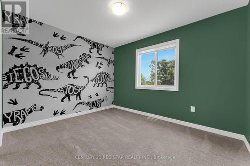 55 Laurent Avenue, Welland, ON - Indoor Photo Showing Other Room