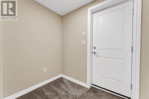 55 Laurent Avenue, Welland, ON - Indoor Photo Showing Other Room