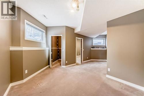 8373 Edgevalley Drive Nw, Calgary, AB - Indoor Photo Showing Other Room