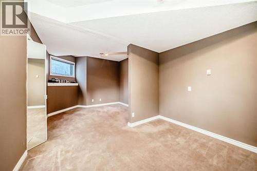 8373 Edgevalley Drive Nw, Calgary, AB - Indoor Photo Showing Other Room