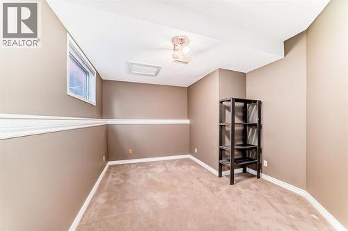 8373 Edgevalley Drive Nw, Calgary, AB - Indoor Photo Showing Other Room