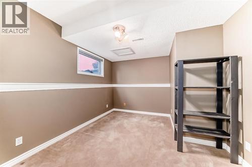 8373 Edgevalley Drive Nw, Calgary, AB - Indoor Photo Showing Other Room