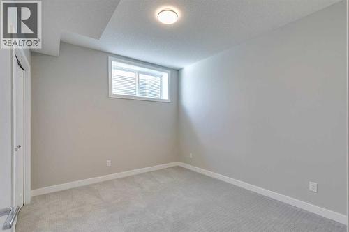 642 Rangeview Street Se, Calgary, AB - Indoor Photo Showing Other Room