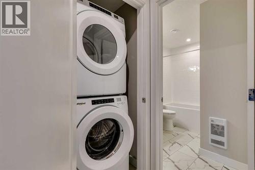 642 Rangeview Street Se, Calgary, AB - Indoor Photo Showing Laundry Room