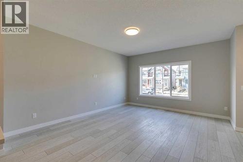 642 Rangeview Street Se, Calgary, AB - Indoor Photo Showing Other Room
