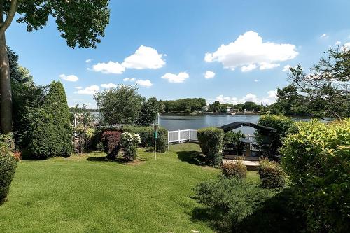 Jardin - 1 Av. Sauriol, Laval (Laval-Des-Rapides), QC 