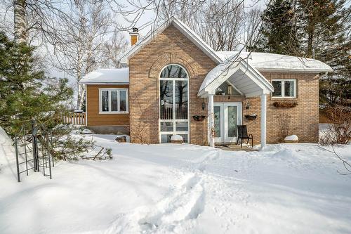 1076 Rue Monette  Prévost, QC J0R 1T0