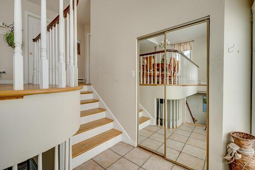 Hall d'entrée/Vestibule - 1076 Rue Monette, Prévost, QC - Indoor Photo Showing Other Room