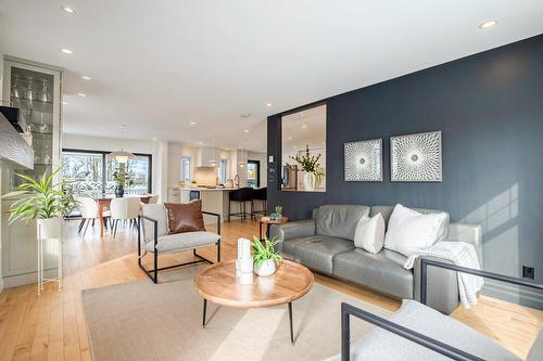 Salon - 2470 Rue Patenaude, Longueuil (Saint-Hubert), QC - Indoor Photo Showing Living Room