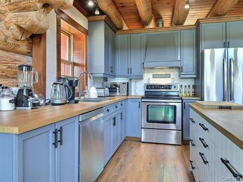 Kitchen - 182 2E Rang, Saint-Herménégilde, QC - Indoor Photo Showing Kitchen