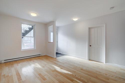 Living room - 5437  - 5439 7E Avenue, Montréal (Rosemont/La Petite-Patrie), QC - Indoor Photo Showing Other Room