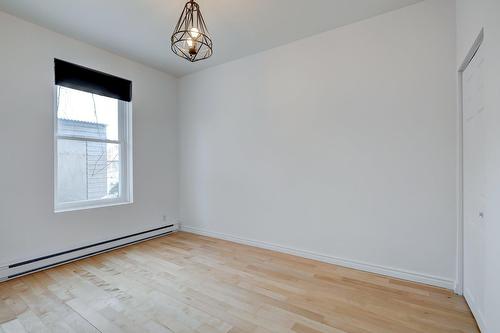 Bedroom - 5437  - 5439 7E Avenue, Montréal (Rosemont/La Petite-Patrie), QC - Indoor Photo Showing Other Room