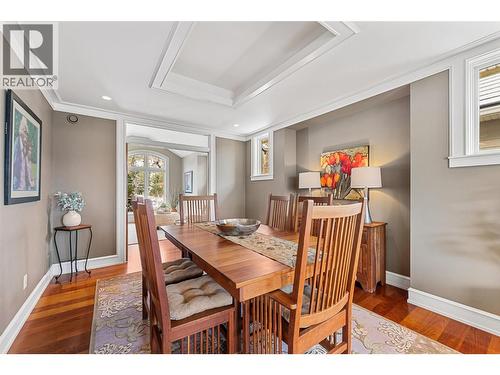 427 Long Ridge Drive, Kelowna, BC - Indoor Photo Showing Dining Room
