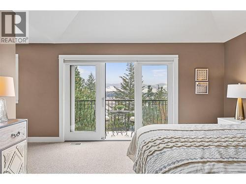 427 Long Ridge Drive, Kelowna, BC - Indoor Photo Showing Bedroom