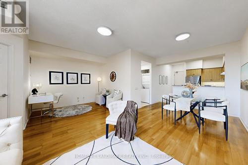 404 - 451 Rosewell Avenue, Toronto, ON - Indoor Photo Showing Other Room