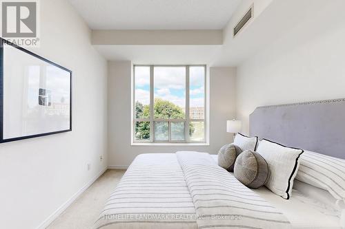 404 - 451 Rosewell Avenue, Toronto, ON - Indoor Photo Showing Bedroom