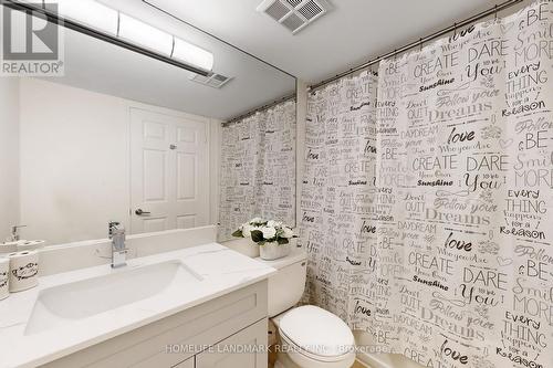 404 - 451 Rosewell Avenue, Toronto, ON - Indoor Photo Showing Bathroom