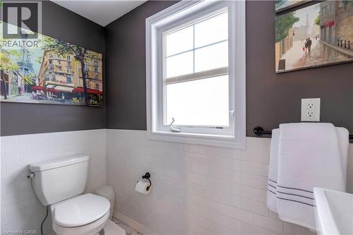 Recently Renovated - 701 Homer Watson Boulevard Unit# 38, Kitchener, ON - Indoor Photo Showing Bathroom