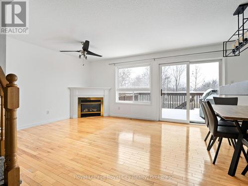 47 Schroder Crescent, Guelph (Grange Road), ON - Indoor With Fireplace