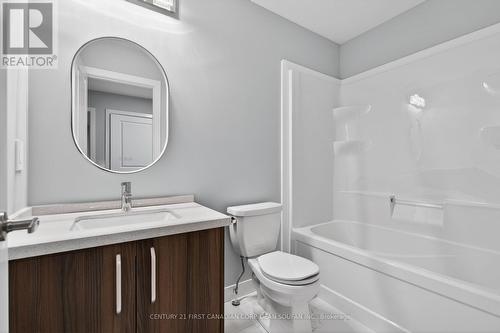 18 - 349 Southdale Road E, London South (South W), ON - Indoor Photo Showing Bathroom