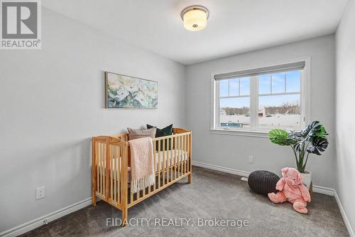 919 Antonio Farley Street, Ottawa, ON - Indoor