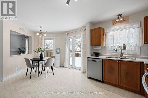 27 Avonmore Crescent, Ottawa, ON - Indoor