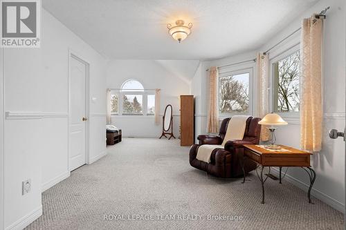 27 Avonmore Crescent, Ottawa, ON - Indoor Photo Showing Other Room