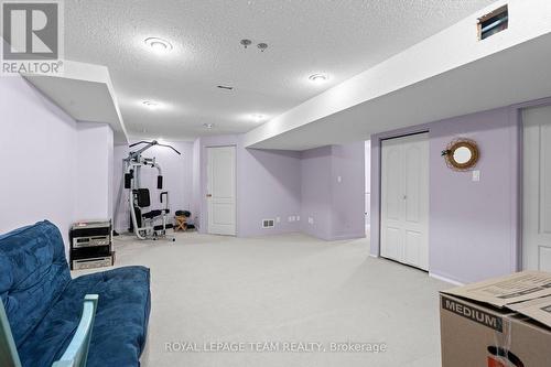 27 Avonmore Crescent, Ottawa, ON - Indoor