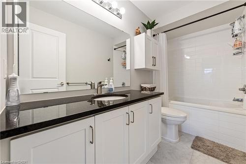 24 Macbean Crescent, Waterdown, ON - Indoor Photo Showing Bathroom