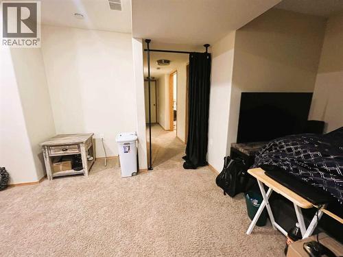 492 Hilton Crescent Ne, Medicine Hat, AB - Indoor Photo Showing Other Room