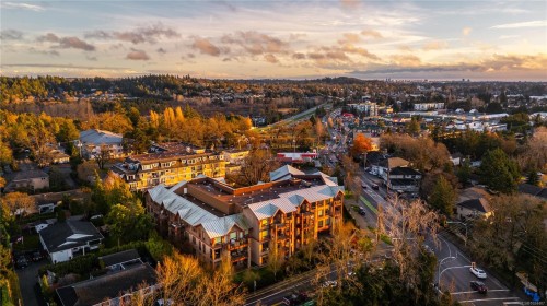 103-4529 West Saanich Rd, Saanich, BC - Outdoor With View