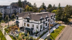 6-820 Dunsmuir Rd  Esquimalt, BC V9A 5B7