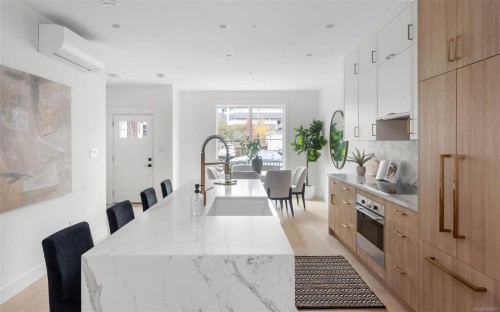 5-820 Dunsmuir Rd, Esquimalt, BC 